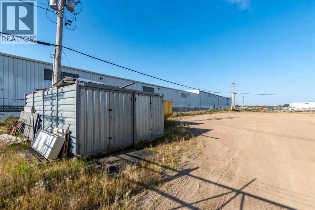 4702 62 Avenue Property Photo 39