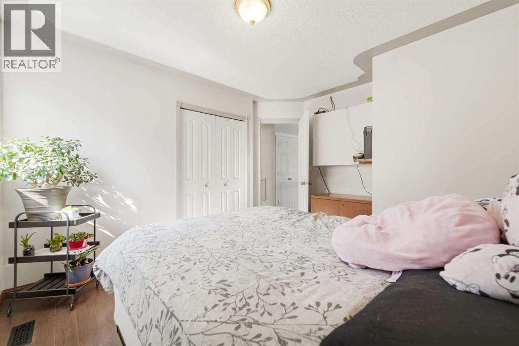 206 Highwood Village Place Nw Property Photo 19
