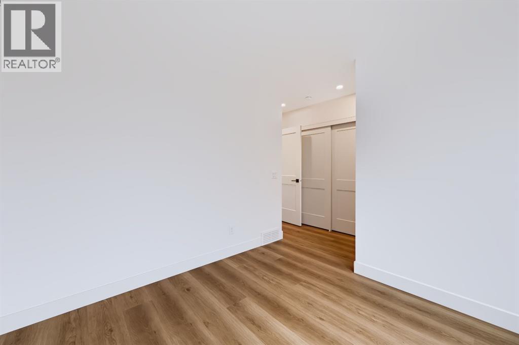1903b 17 Street Nw Property Photo 24