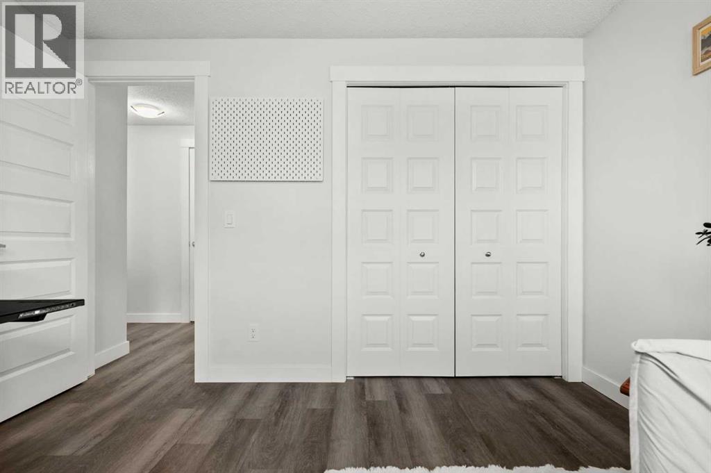 216 Mckenzie Towne Close Se Property Photo 23