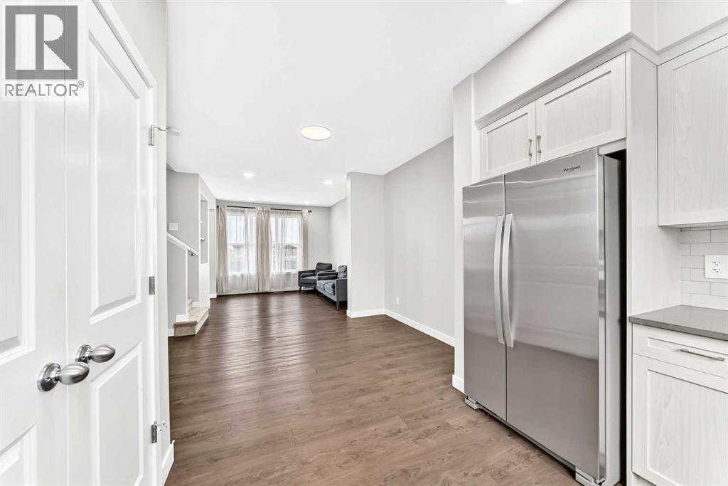 471 Livingston Way Ne Property Photo 6