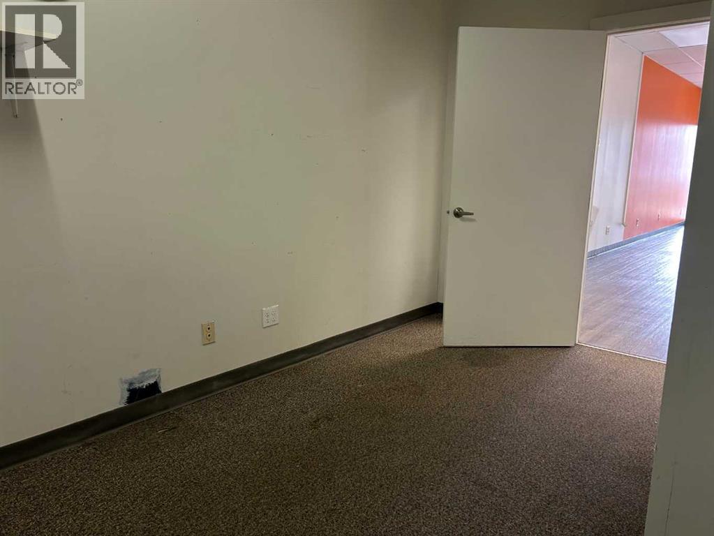 1501 Dunmore Road Southeast Property Photo 7