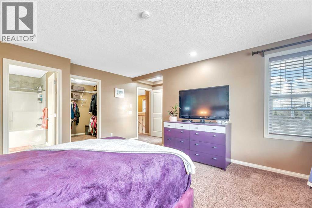8 Sunset Square Property Photo 24