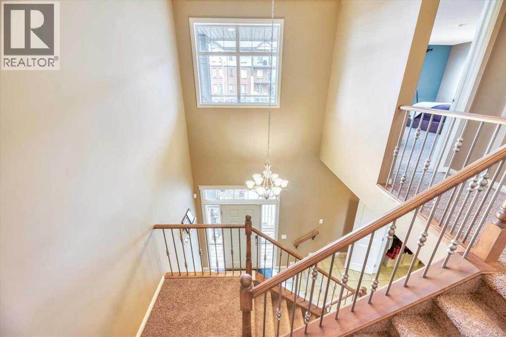 8 Sunset Square Property Photo 30