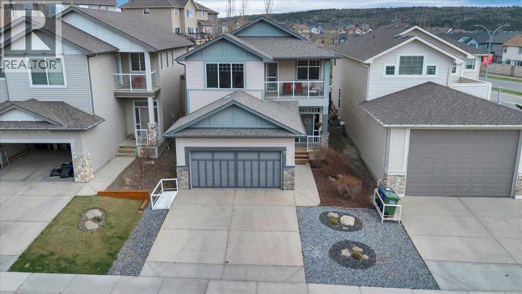 8 Sunset Square Property Photo 37
