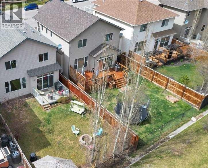 8 Sunset Square Property Photo 41