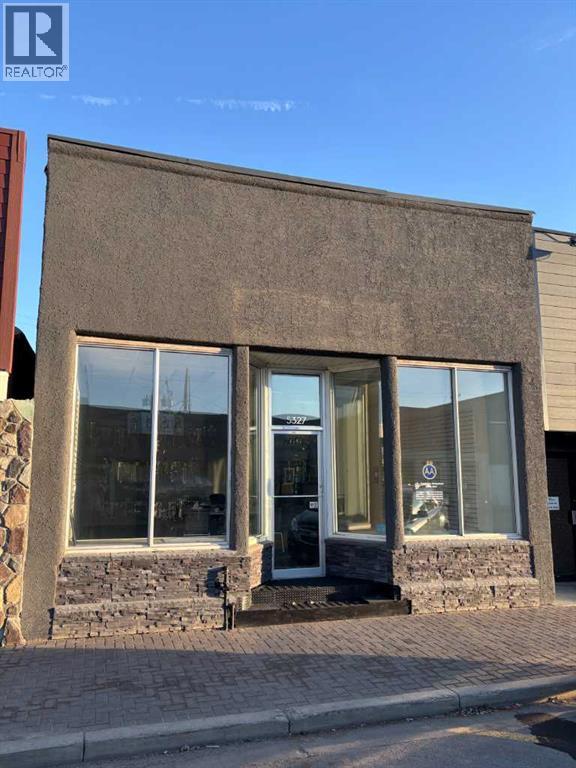 5327 48 Avenue Property Photo 1