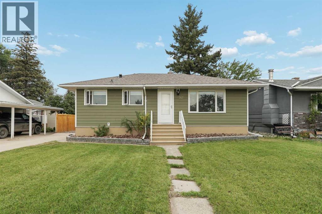 2827 11 Avenue S Photo de la propriété 1