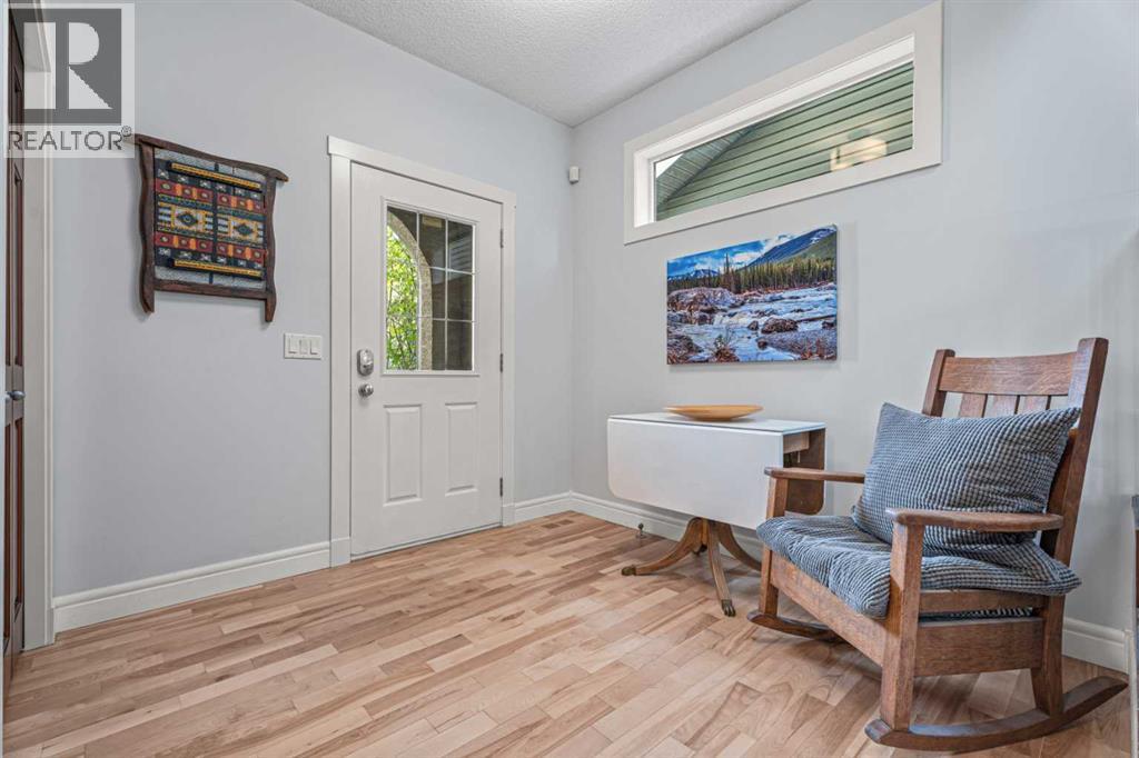 295 Aspen Hills Close Sw Property Photo 18