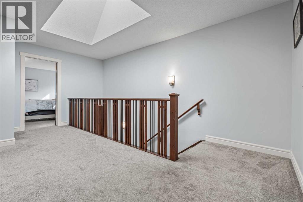 295 Aspen Hills Close Sw Property Photo 40