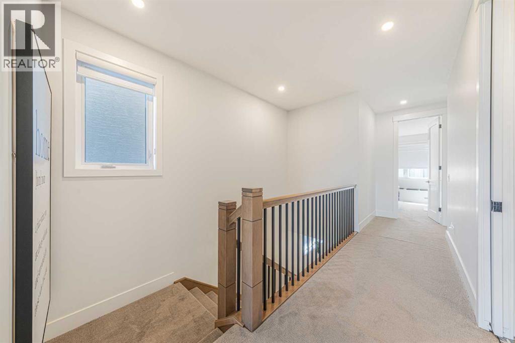 92 Walcrest View Se Property Photo 26