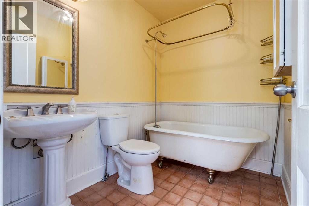 123 30 Avenue Nw Property Photo 15