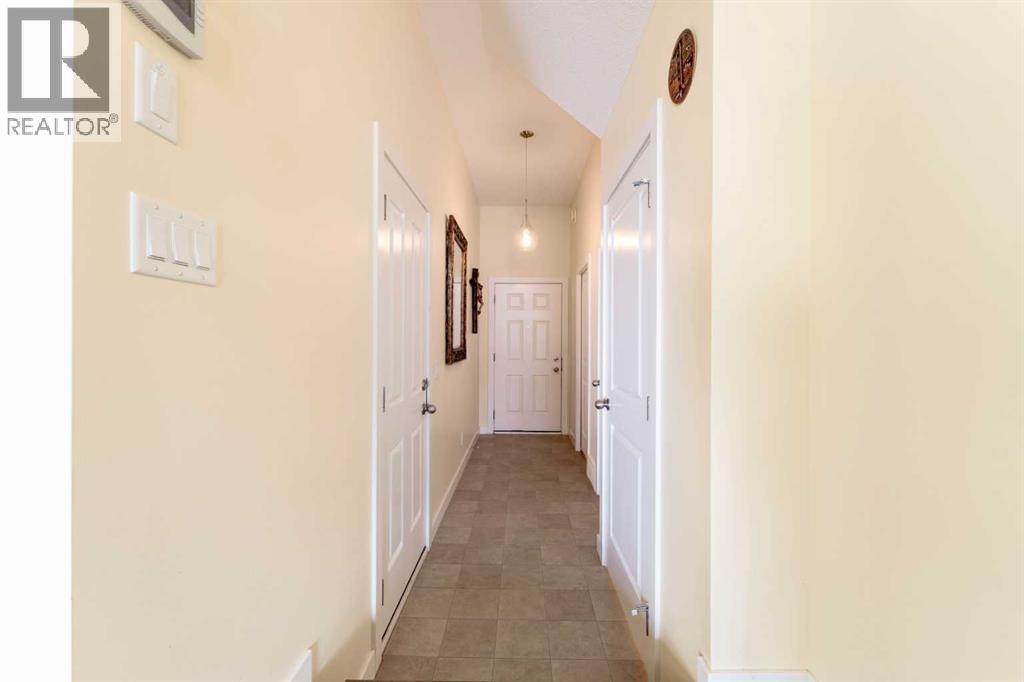 1402 Jumping Pound Common Property Photo 10