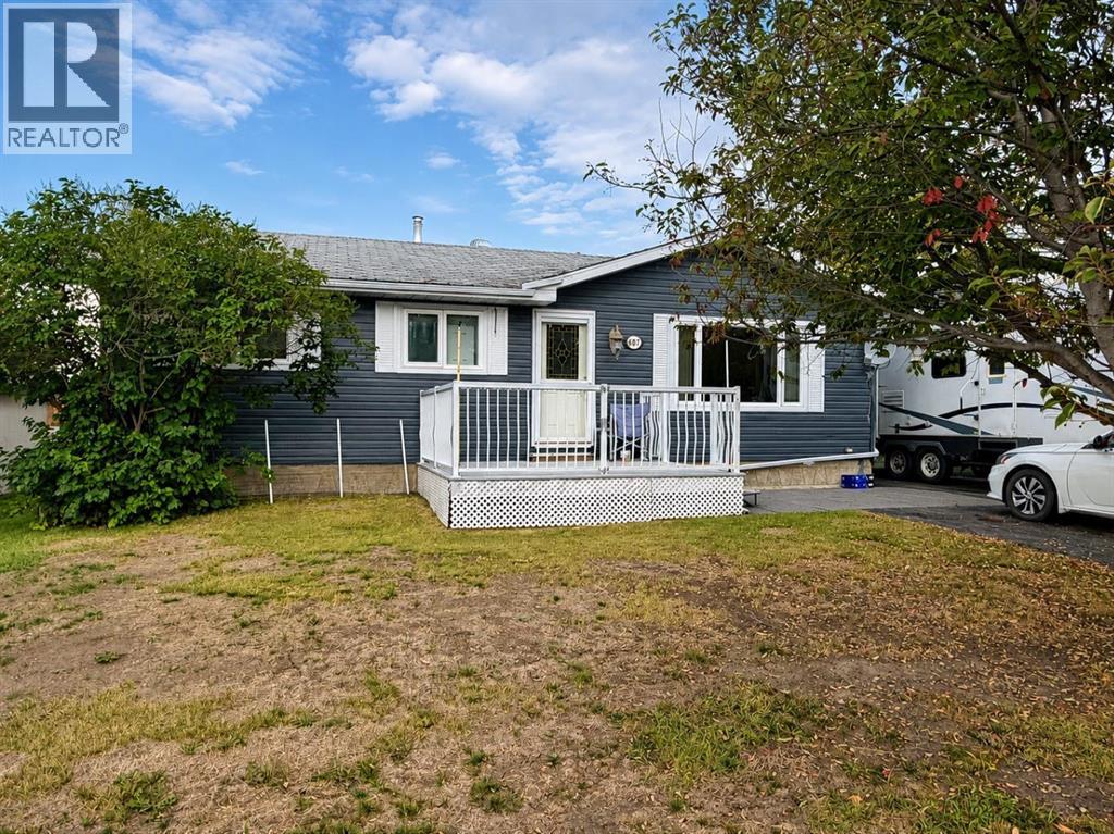 607 6 Avenue Property Photo 1