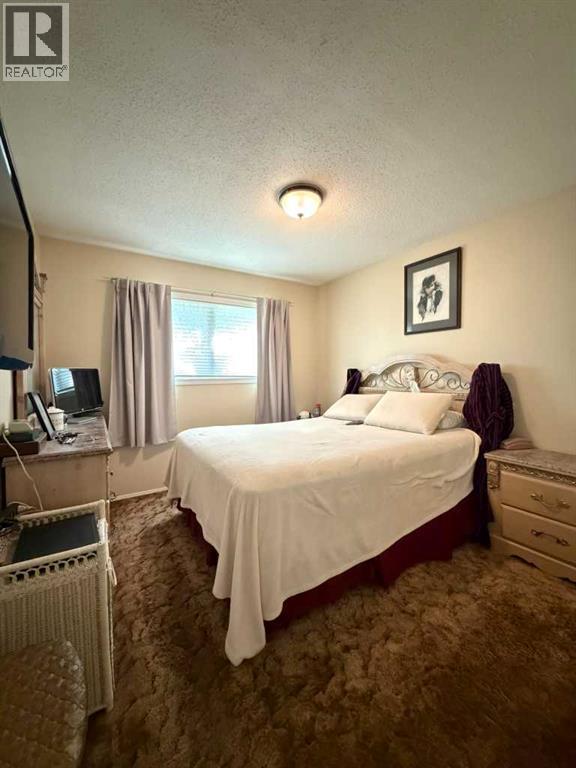 607 6 Avenue Property Photo 16