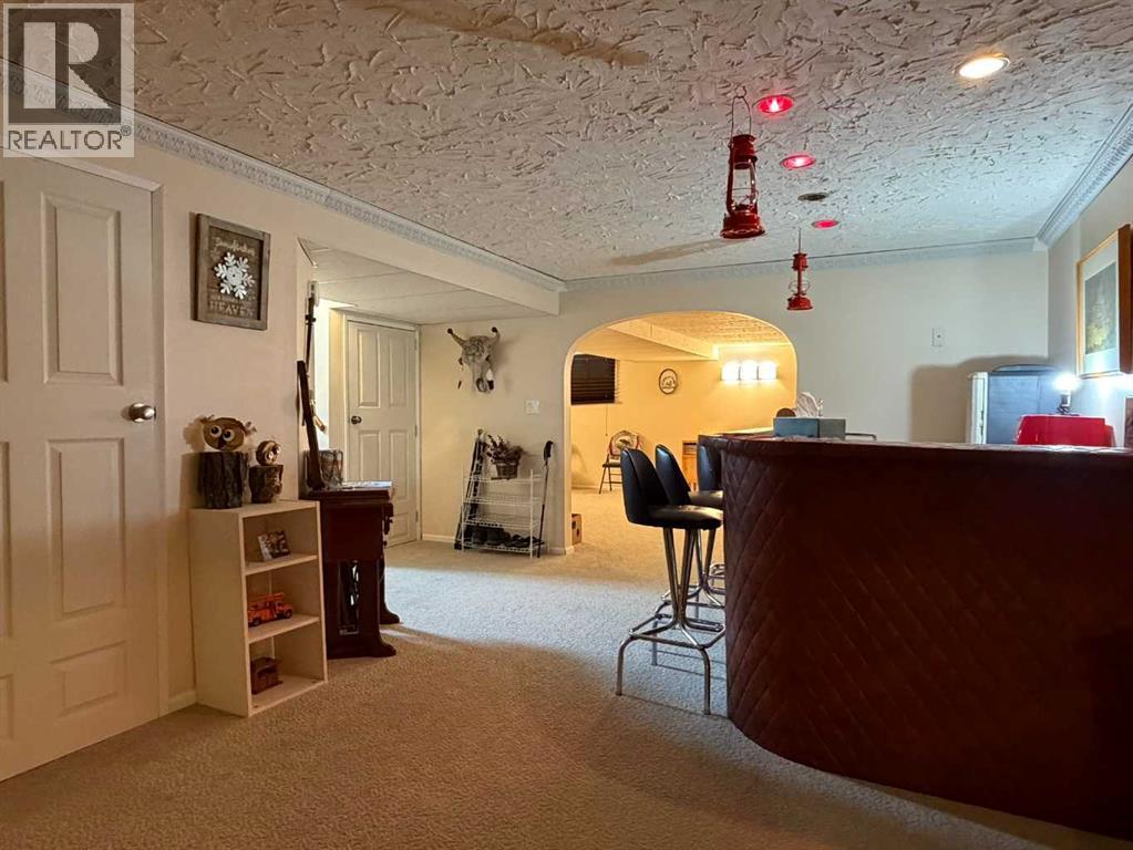 607 6 Avenue Property Photo 28