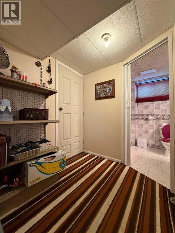607 6 Avenue Property Photo 30