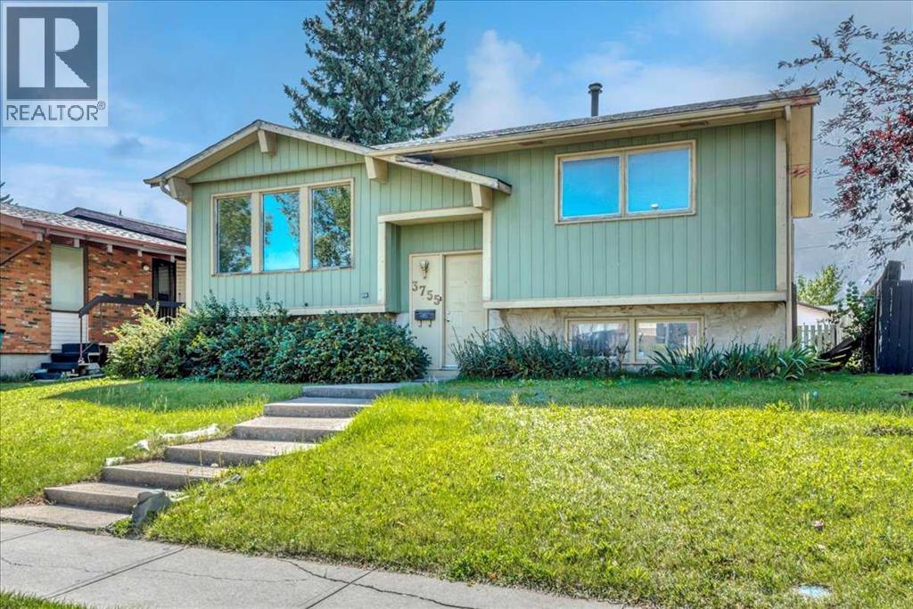 3755 Whitehorn Drive NE Property Photo 1