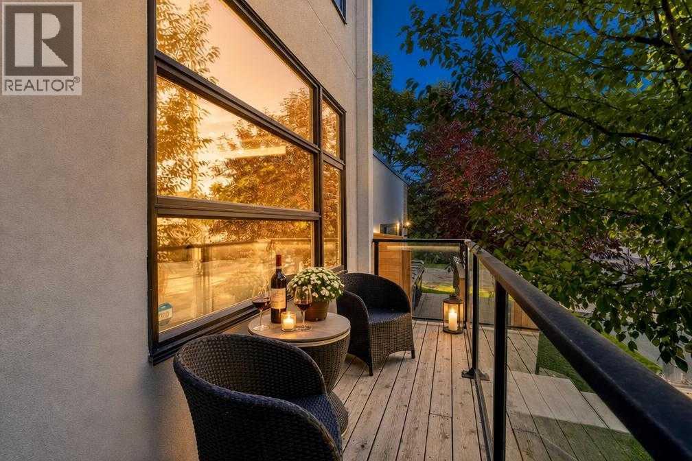 1950 12 Street Nw Property Photo 3