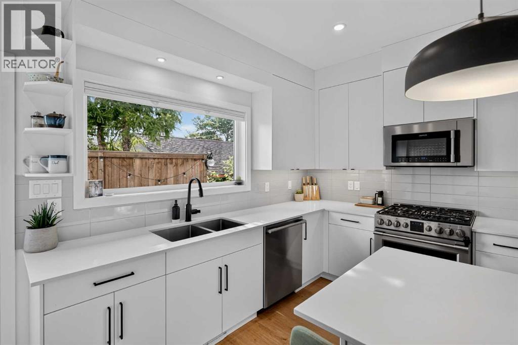 1950 12 Street Nw Property Photo 10