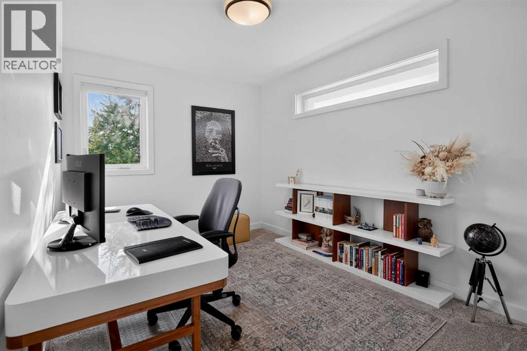 1950 12 Street Nw Property Photo 20