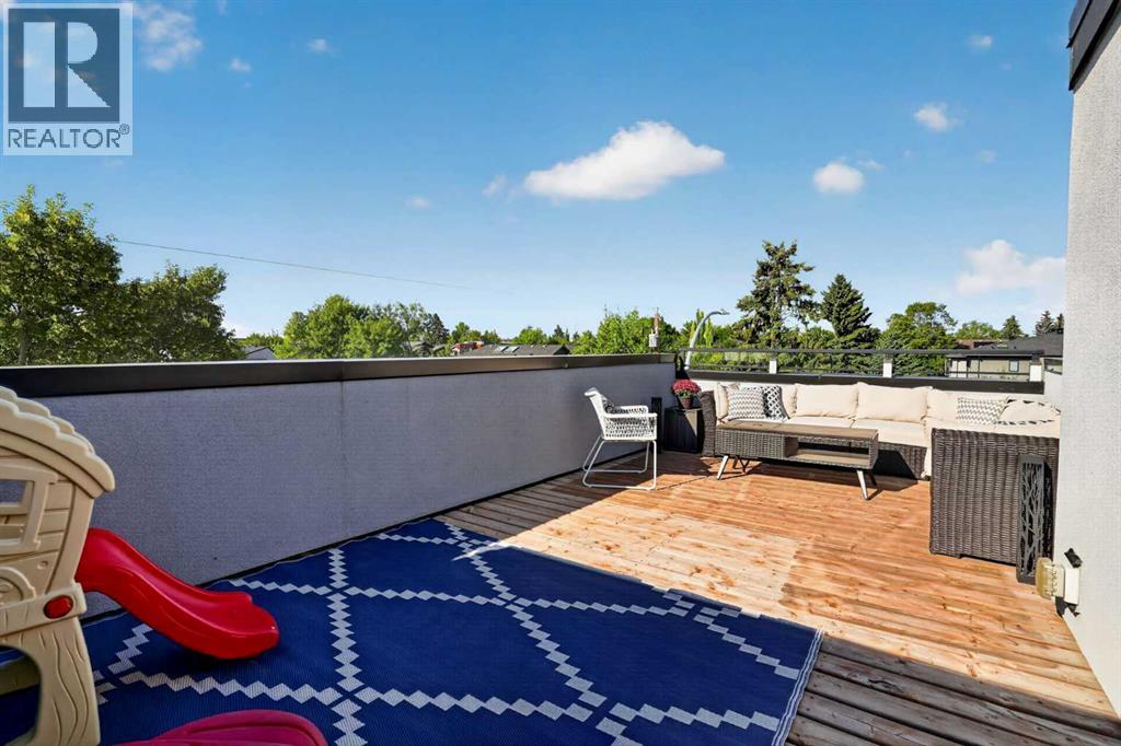 1950 12 Street Nw Property Photo 24