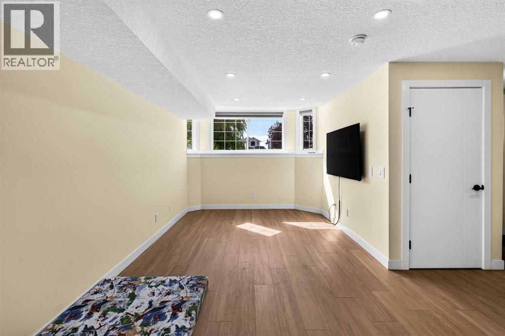 8079 Laguna Way Ne Property Photo 25