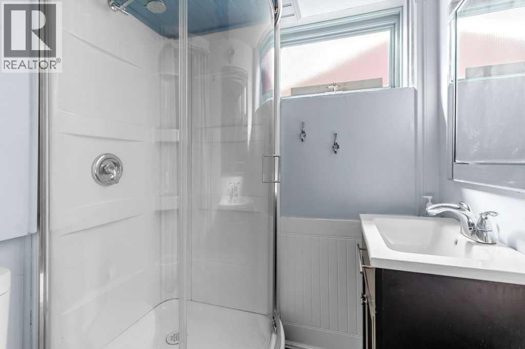 5708 45 Avenue Property Photo 29