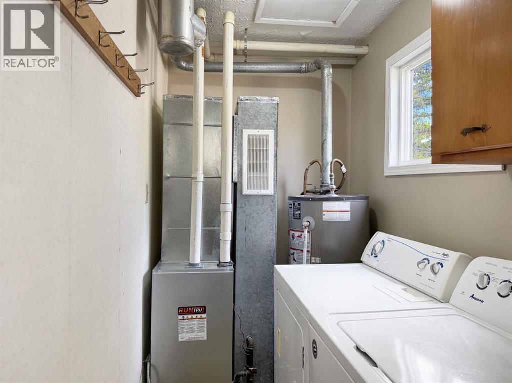 4912 49 Avenue Property Photo 16