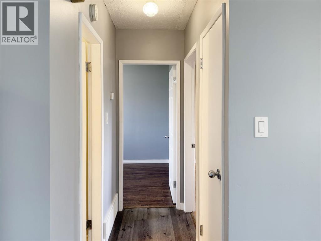 4912 49 Avenue Property Photo 17