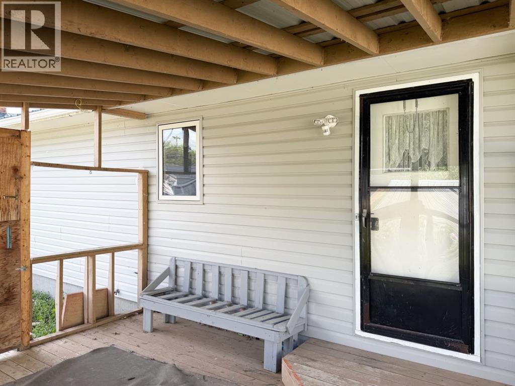 4912 49 Avenue Property Photo 27