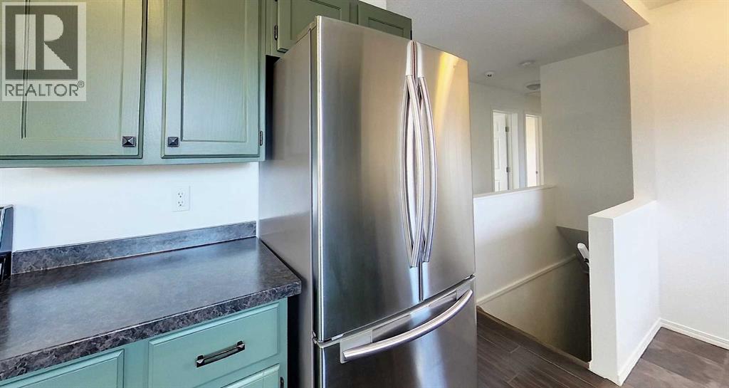 1102 55 Street Property Photo 7