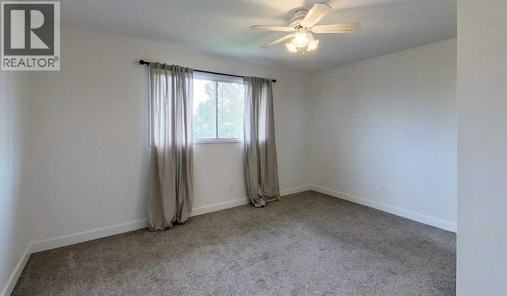 1102 55 Street Property Photo 11