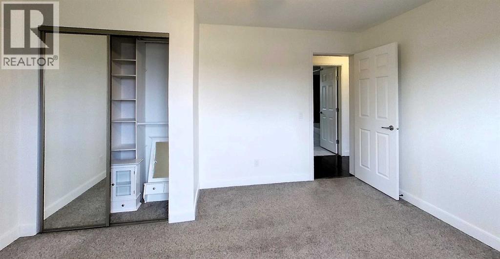 1102 55 Street Property Photo 12