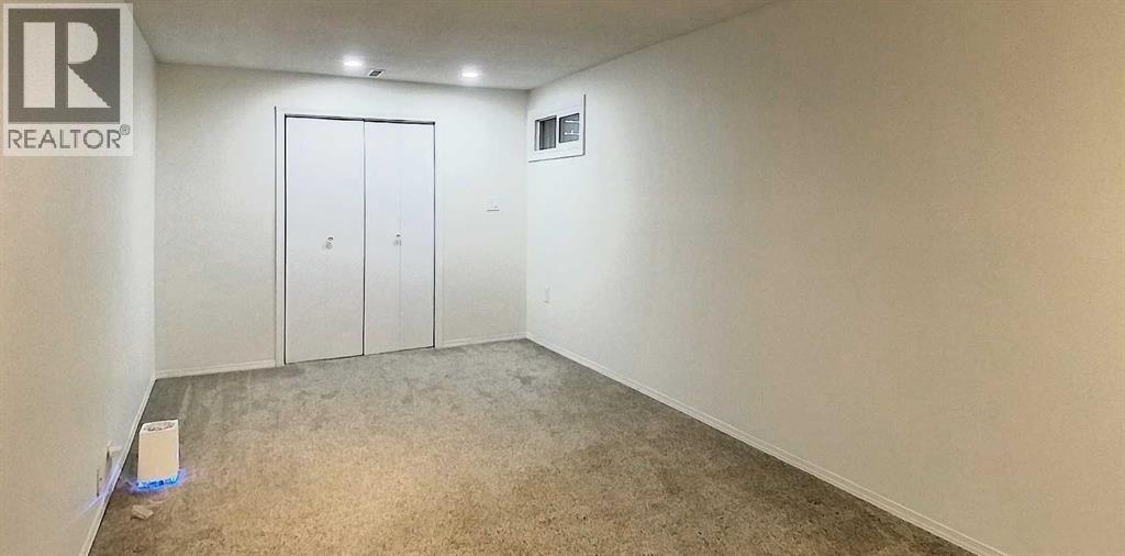 1102 55 Street Property Photo 20