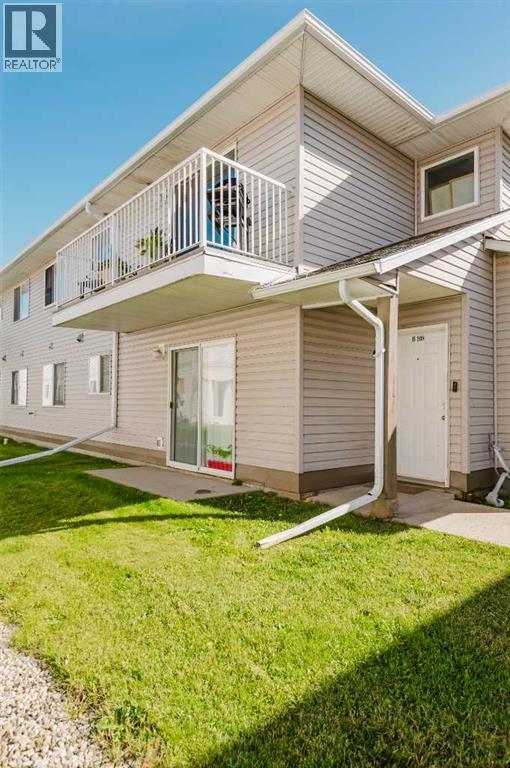 11018 106 Avenue Property Photo 1