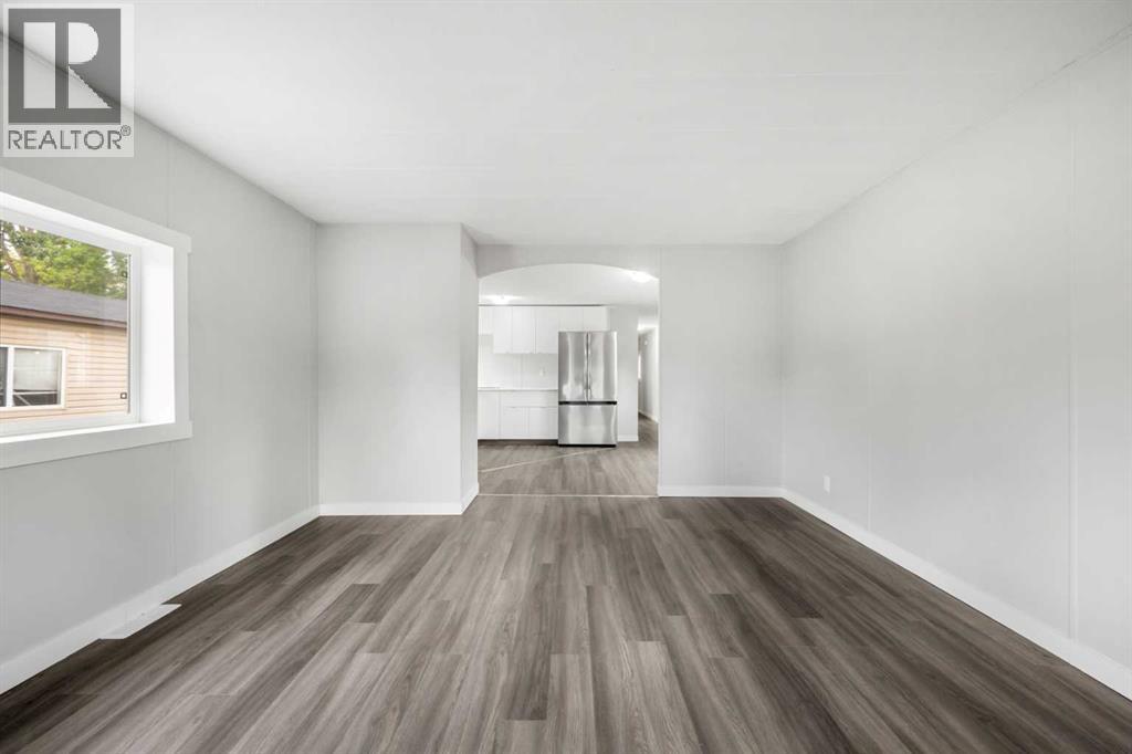 6220 17 Avenue Southeast Property Photo 8