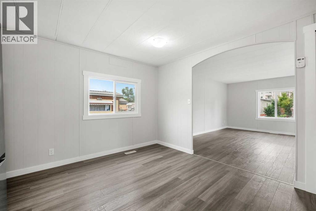 6220 17 Avenue Southeast Property Photo 9