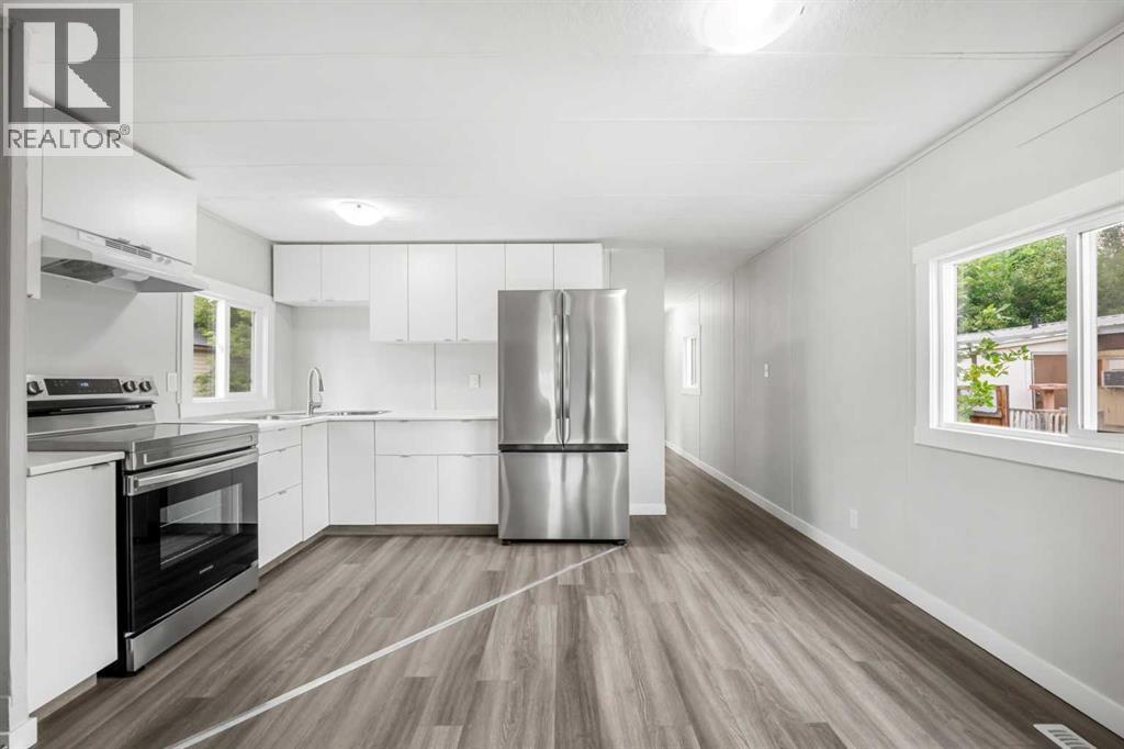 6220 17 Avenue Southeast Property Photo 10