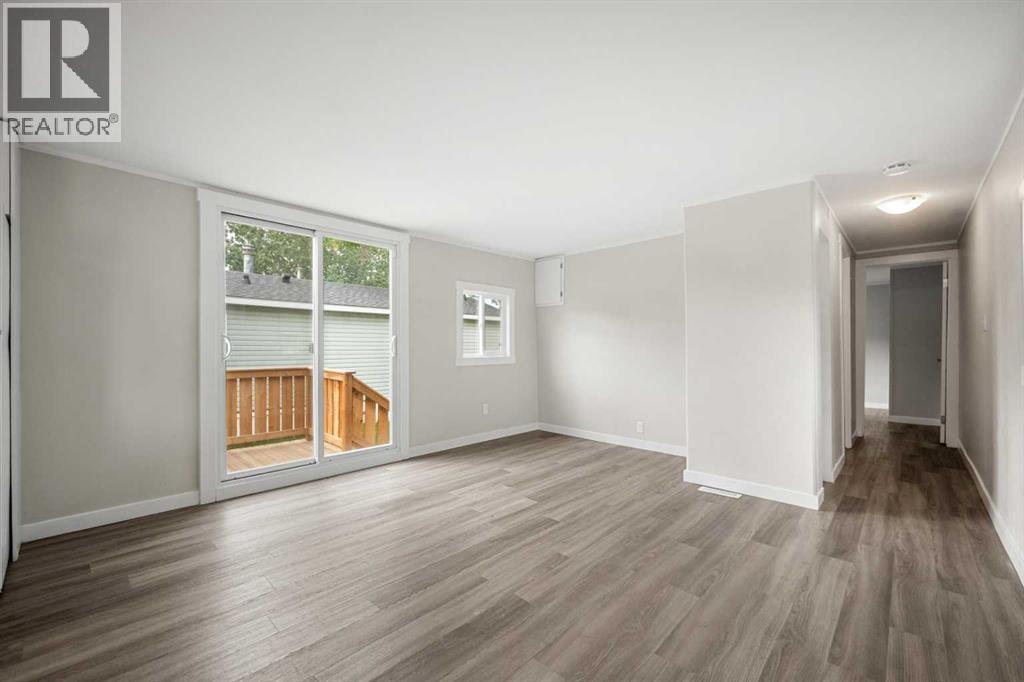6220 17 Avenue Southeast Property Photo 7