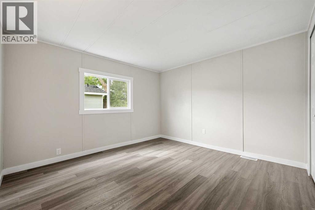 6220 17 Avenue Southeast Property Photo 21