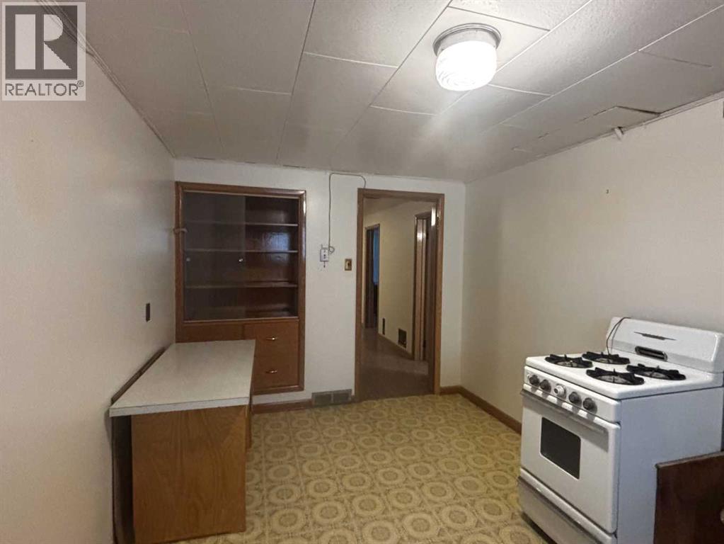 1915 1 Avenue N Property Photo 13
