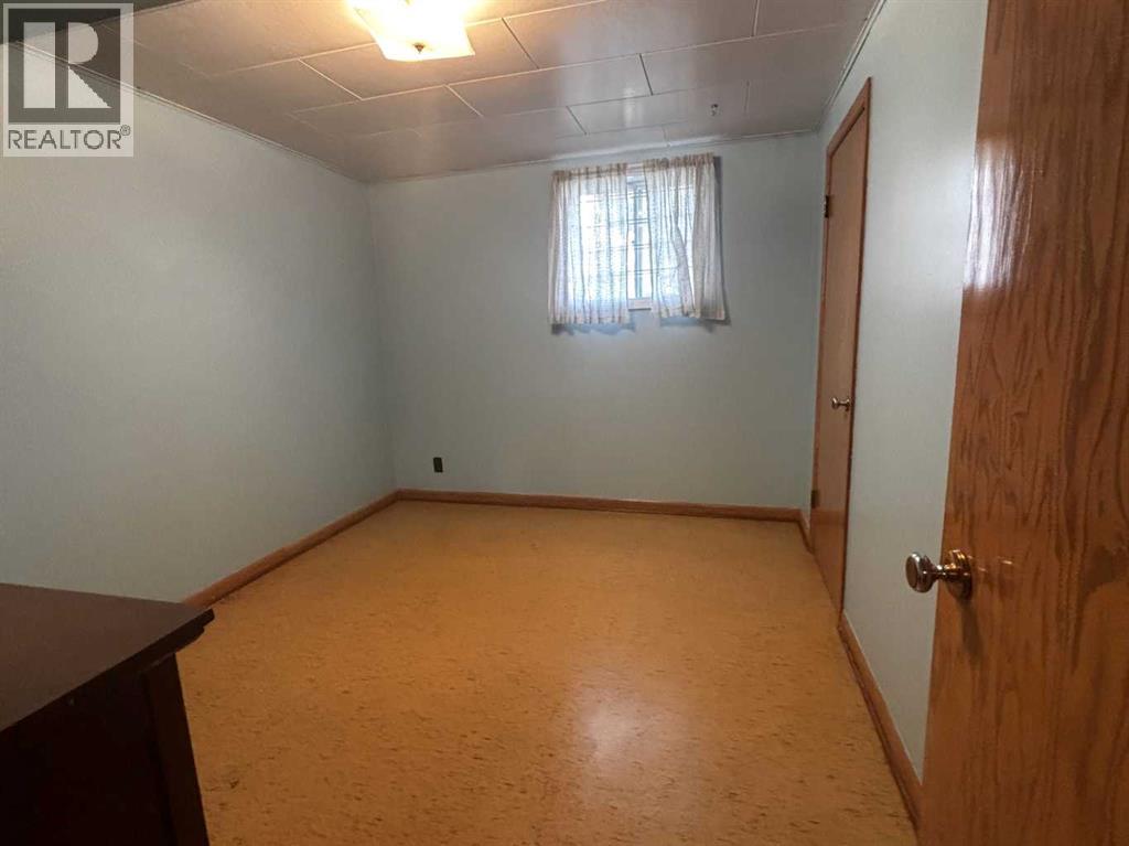 1915 1 Avenue N Property Photo 17