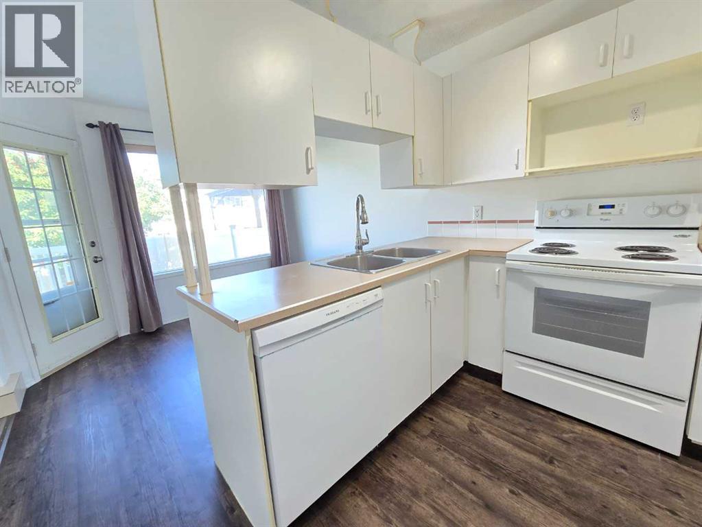 47 Escott Close Property Photo 8