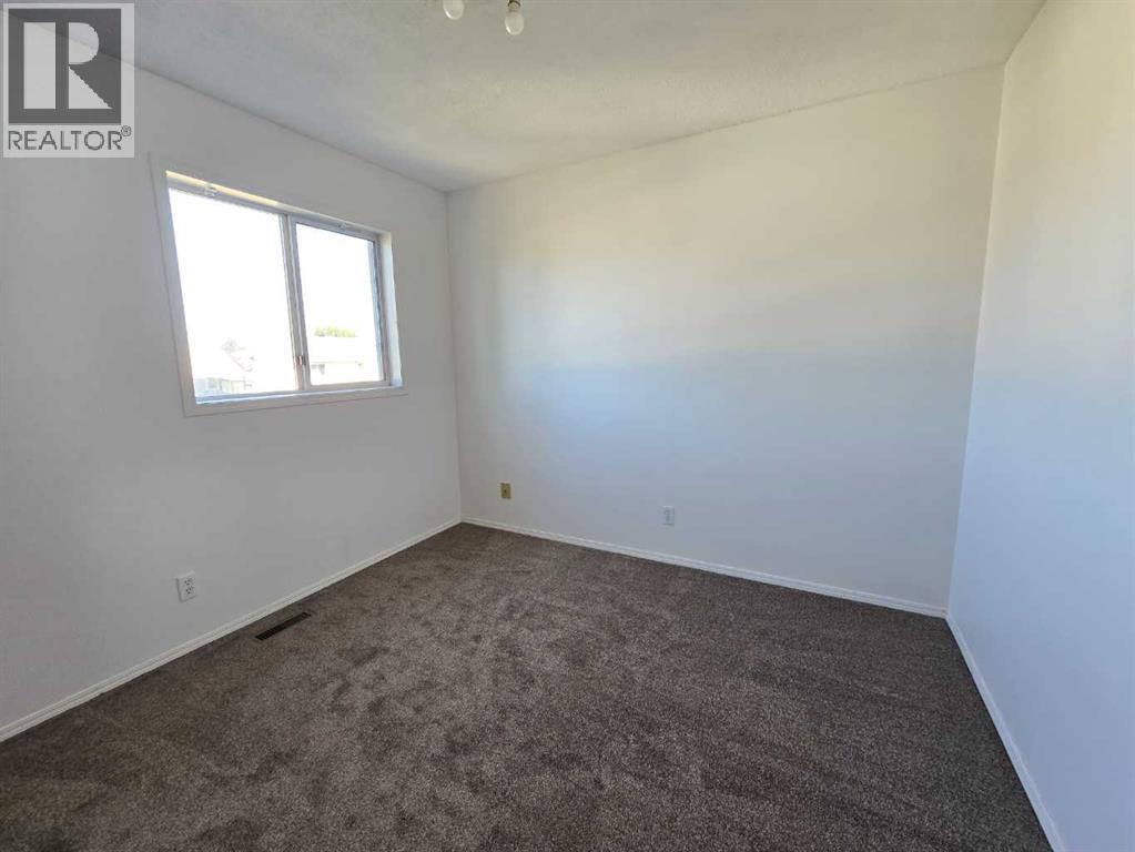 47 Escott Close Property Photo 12