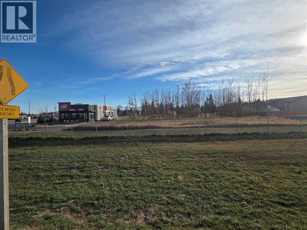 2412 20th Street Property Photo 2