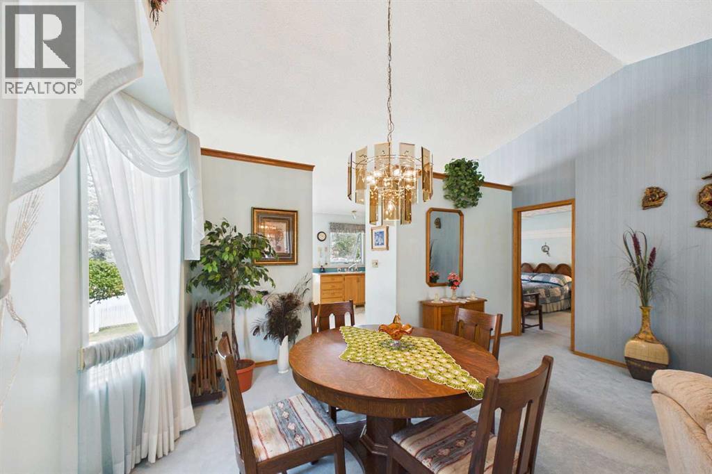 183 Doran Crescent Property Photo 11