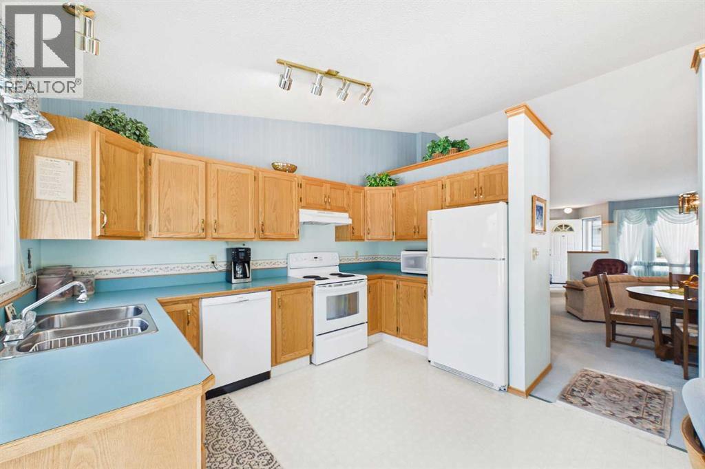 183 Doran Crescent Property Photo 14