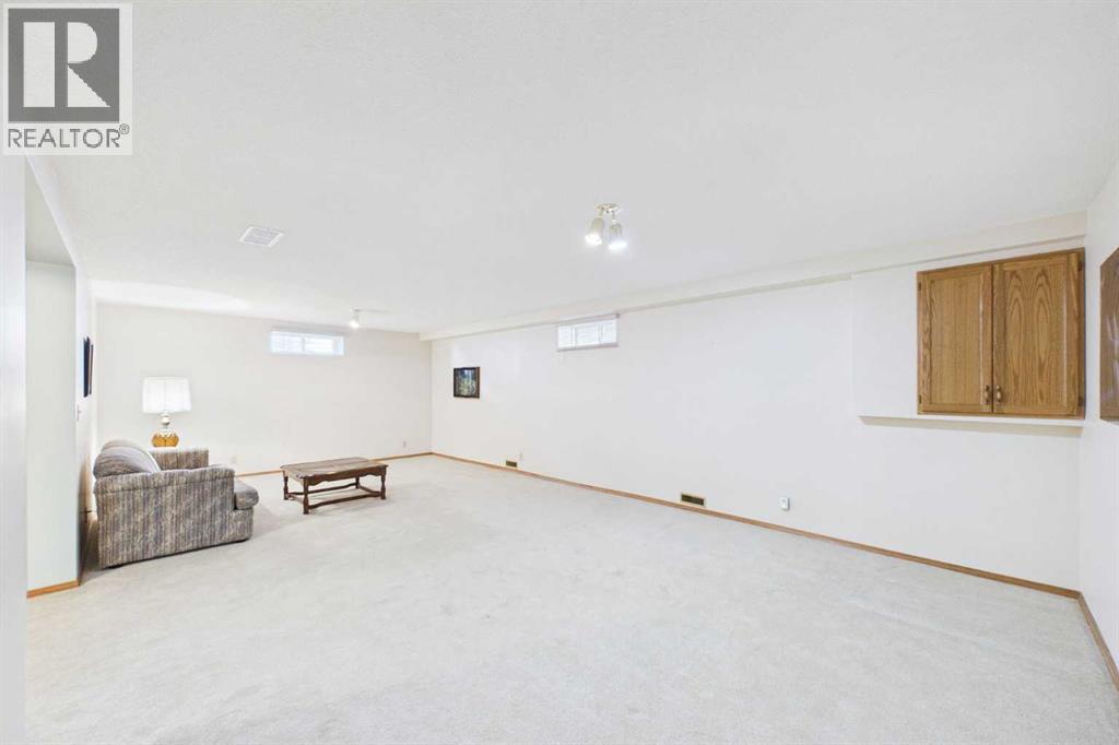 183 Doran Crescent Property Photo 25