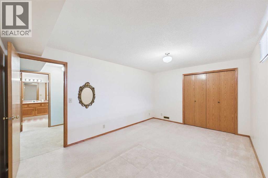 183 Doran Crescent Property Photo 30